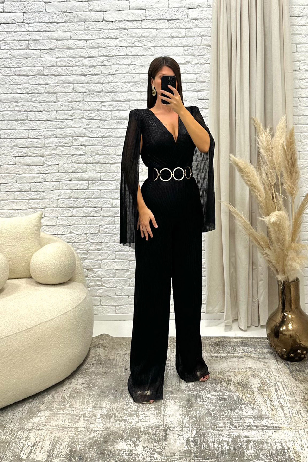 Crni kombinezon sa rukavima