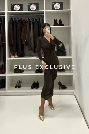 Braon haljina od likre sa naramenicama