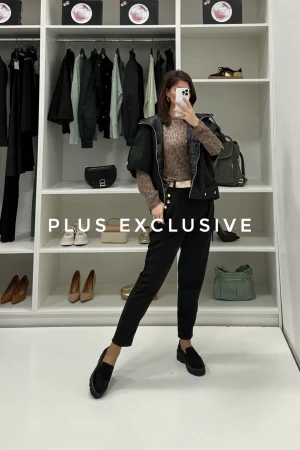 Crni prsluk sa dva lica