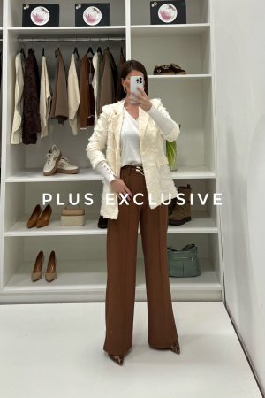 Pantalone sa ukrasnim kaišem