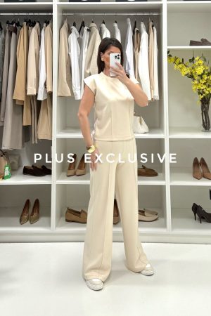 Bež komplet sa ramflama