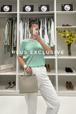 Končana bluza sa detaljima