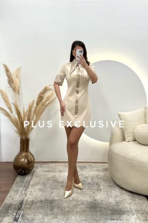 Haljina sa saten kragnom