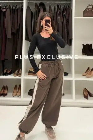 Basic bluza u crnoj boji